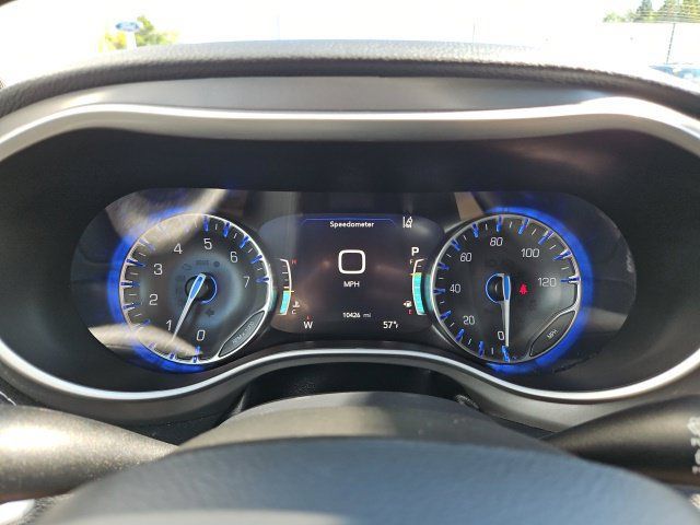 Used 2025 Chrysler Pacifica Select FWD image 20