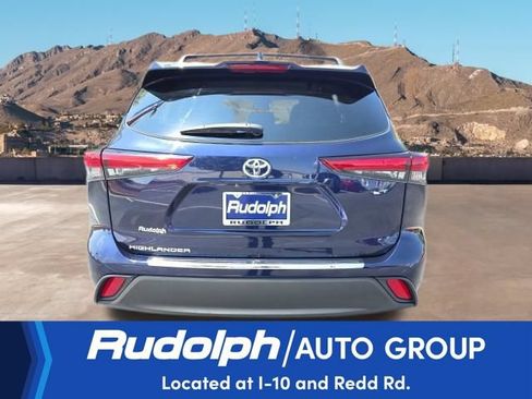 Used 2021 Toyota Highlander L FWD image 4