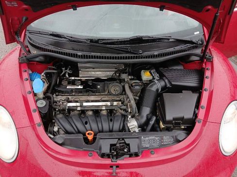 Used 2009 Volkswagen Beetle S image 16