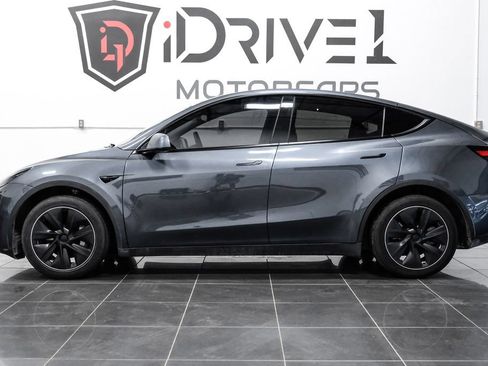 Used 2022 Tesla Model Y Long Range AWD/4WD image 11