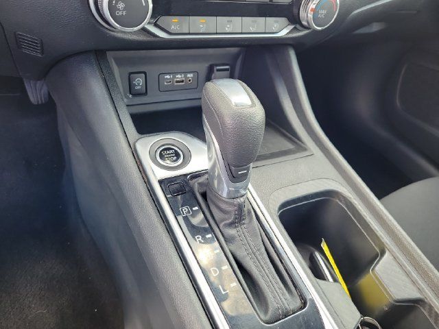 Used 2024 Nissan Sentra SV FWD image 34