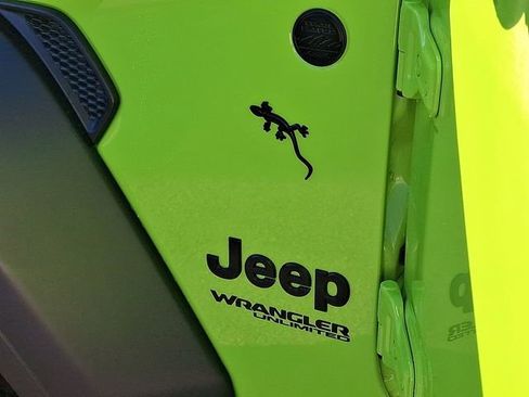 Used 2021 Jeep Wrangler Unlimited Willys image 33