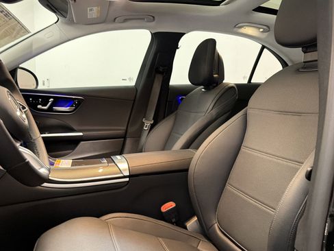 Used 2026 Mercedes-Benz C 300 Sedan image 5