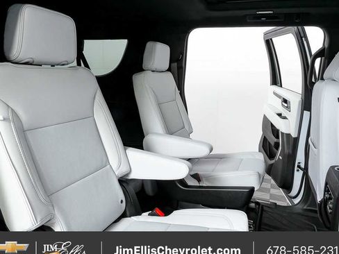 New 2026 Chevrolet Suburban Premier w/ Sun And Tow Package image 23