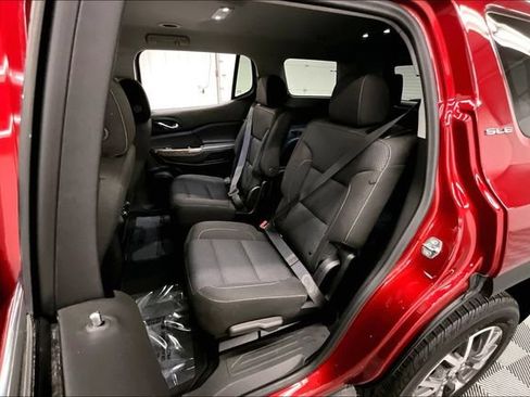 Used 2023 GMC Acadia SLE FWD image 23