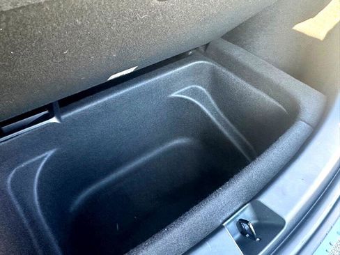 Used 2023 Tesla Model Y Long Range image 59