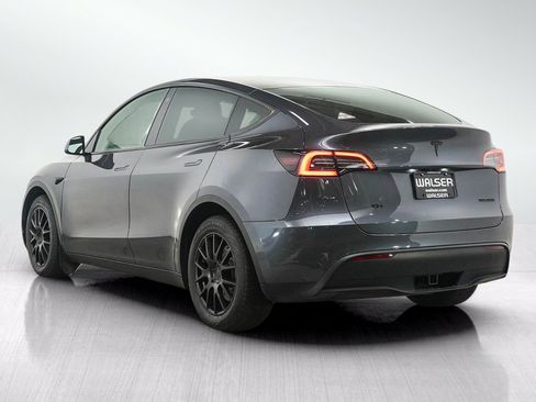 Used 2020 Tesla Model Y Long Range AWD/4WD image 3
