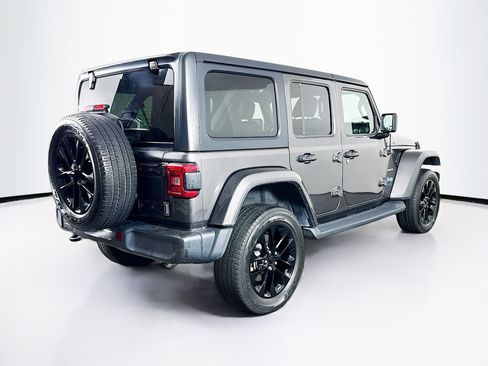 Used 2021 Jeep Wrangler Sahara image 9