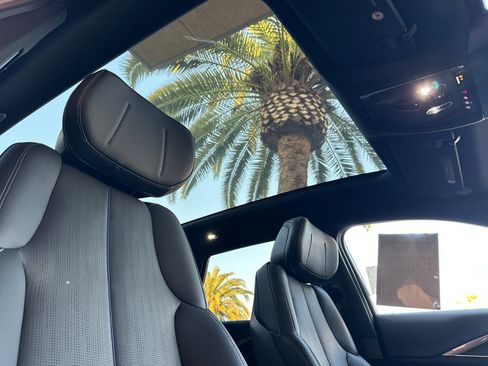 Used 2024 Cadillac Lyriq Luxury image 18