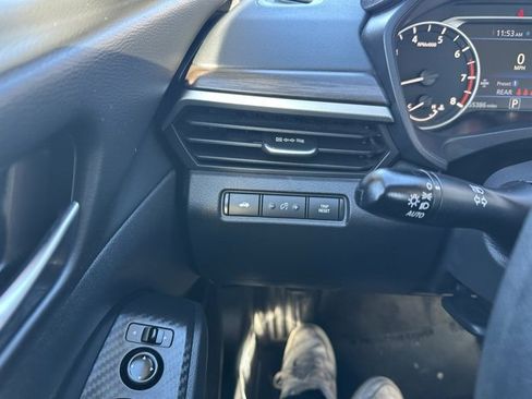 Used 2024 Nissan Altima 2.5 SV image 24