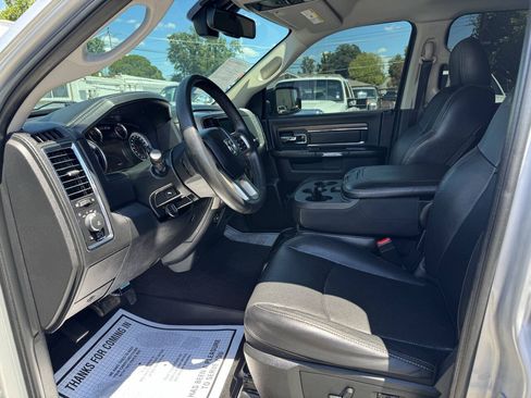 Used 2017 RAM 1500 Laramie AWD/4WD image 9