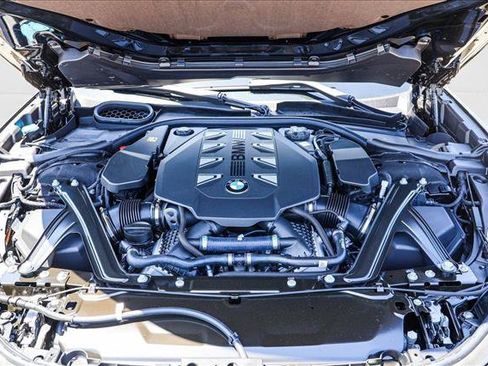 New 2025 BMW 760i xDrive image 27