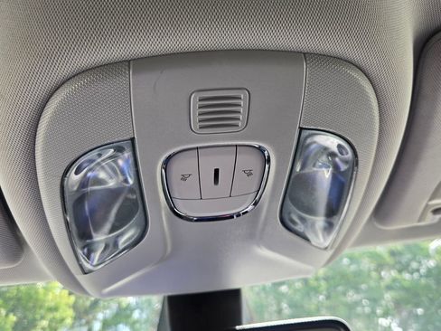Used 2021 Jeep Compass Latitude FWD image 24
