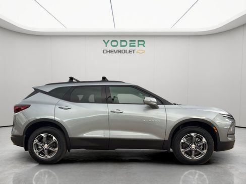 New 2026 Chevrolet Blazer LT image 4