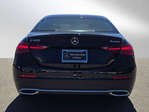 Used 2023 Mercedes-Benz C 300 4MATIC Sedan image 4