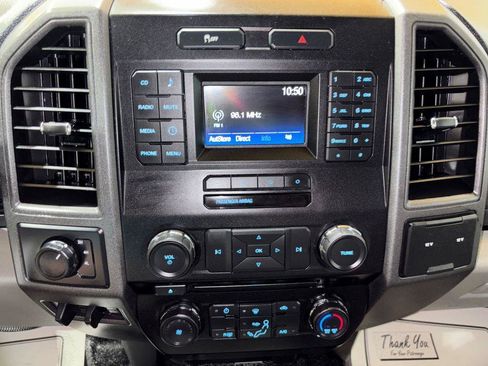 Used 2018 Ford F250 XL w/ Power Equipment Group AWD/4WD image 19