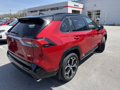 Used 2022 Toyota RAV4 XSE w/ Premium Package AWD/4WD image 12
