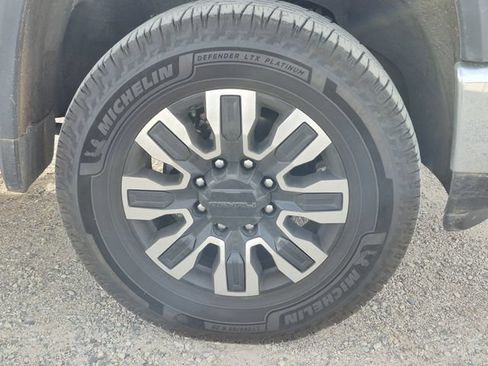 Used 2024 Chevrolet Silverado 2500 LTZ AWD/4WD image 6