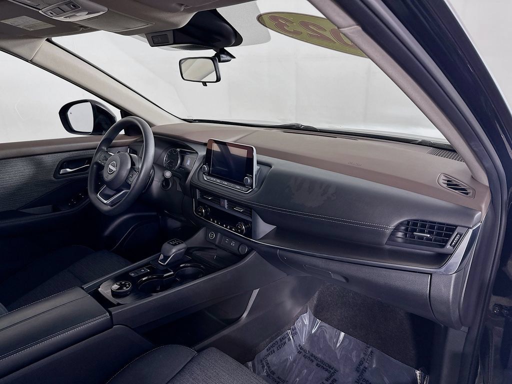 Certified 2023 Nissan Rogue SV AWD/4WD image 34