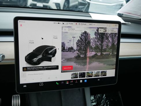 Used 2022 Tesla Model Y Performance AWD/4WD image 22