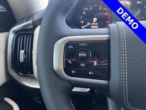 New 2025 Nissan Armada Platinum Reserve image 13