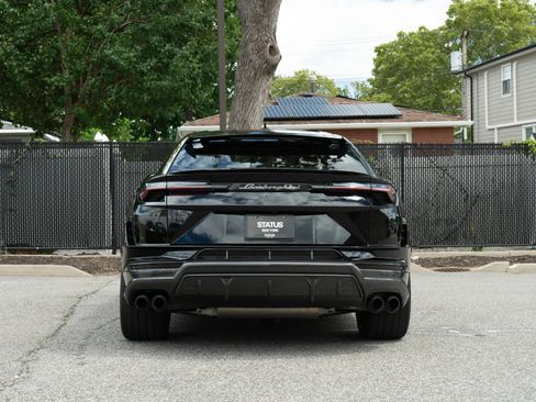 Used 2024 Lamborghini Urus Performante AWD/4WD image 8