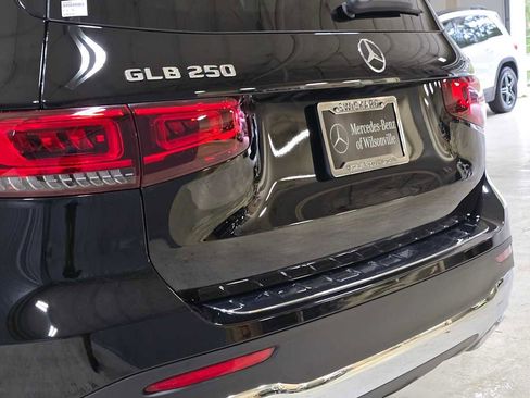 Certified 2023 Mercedes-Benz GLB 250 4MATIC image 14