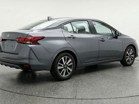 Used 2025 Nissan Versa SV image 9