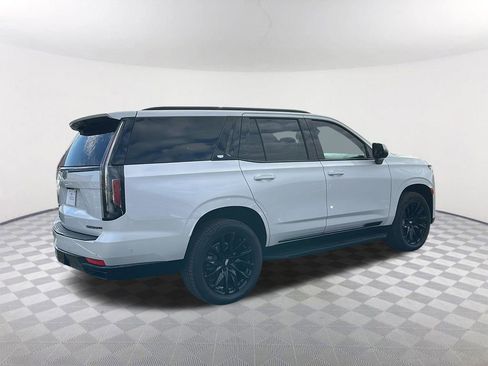 Certified 2022 Cadillac Escalade Sport w/ LPO, ONYX Package image 5