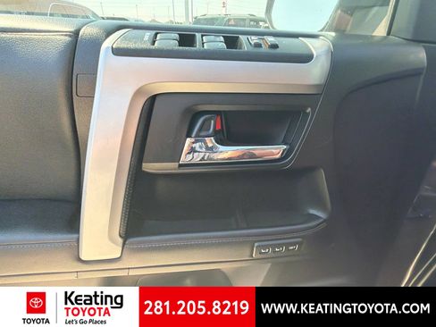 Used 2021 Toyota 4Runner Limited AWD/4WD image 11