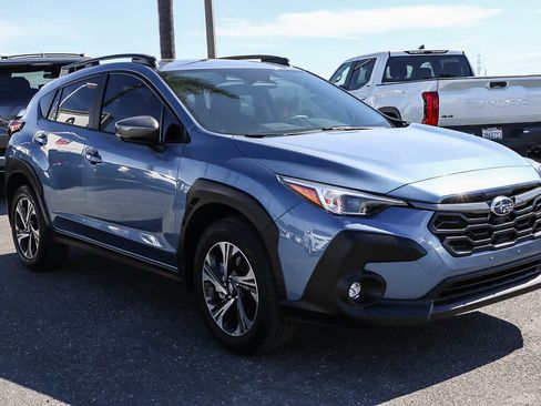 Used 2024 Subaru Crosstrek 2.0i Premium image 3