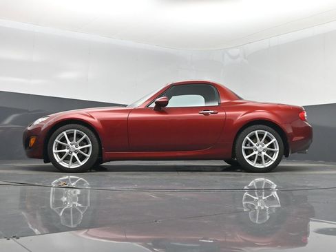Used 2011 MAZDA MX-5 Miata Touring image 15