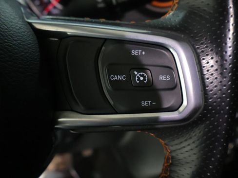 Used 2022 Jeep Gladiator Mojave w/ Cold Weather Group image 33