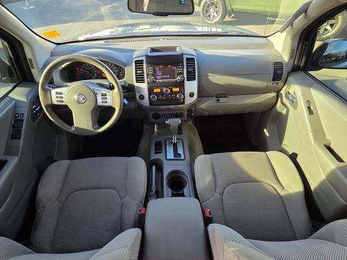 Used 2017 Nissan Frontier SV w/ SV Value Truck Package image 14