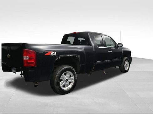 Used 2009 Chevrolet Silverado 1500 LT w/ Power Pack Plus AWD/4WD image 5