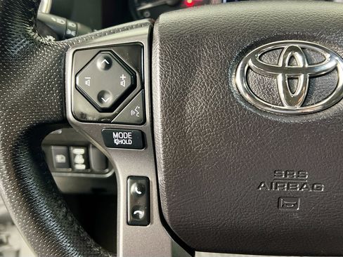 Used 2021 Toyota Tacoma TRD Off-Road w/ TRD Premium Off Road Package image 17