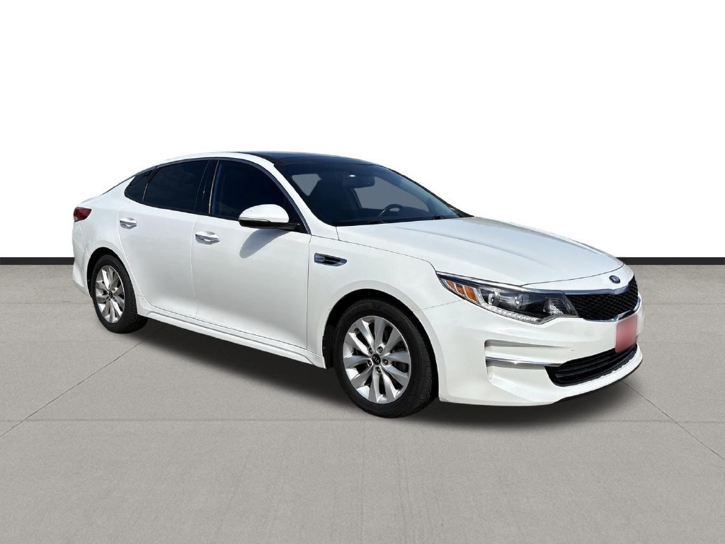 Used 2018 Kia Optima EX w/ Premium Package FWD image 7