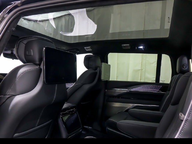 New 2026 Cadillac Escalade IQ Sport 2 w/ LPO, ONYX Package AWD/4WD image 9