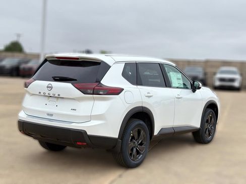 New 2026 Nissan Rogue SV AWD/4WD image 5