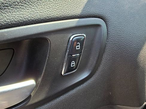 Used 2015 Ford Escape SE AWD/4WD image 24