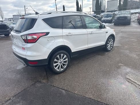 Used 2018 Ford Escape Titanium w/ Ford Safe & Smart Package image 12