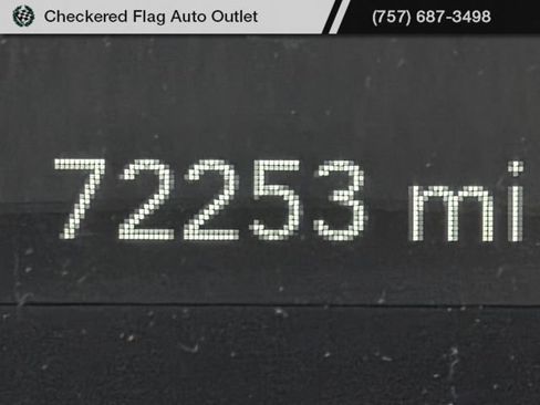 Used 2022 Chrysler Voyager LX FWD image 12