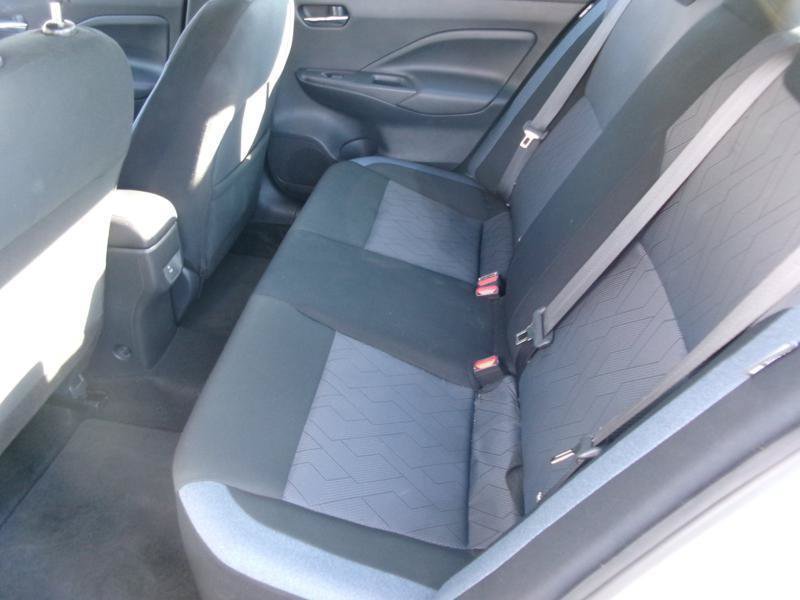 Used 2025 Nissan Versa SV FWD image 7