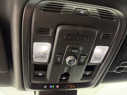 Used 2023 GMC Yukon XL Denali Ultimate image 40