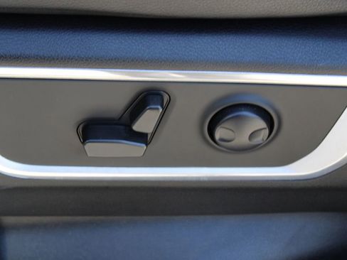 Used 2022 RAM 1500 Laramie AWD/4WD image 14