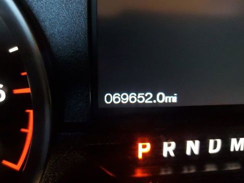 Used 2015 Ford F150 XLT w/ Equipment Group 302A Luxury image 9