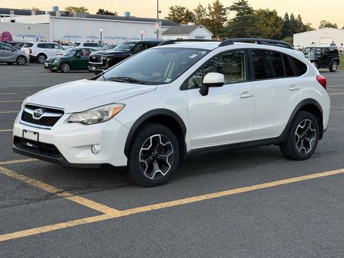 Used 2014 Subaru Crosstrek 2.0i Premium w/ Moonroof Package AWD/4WD image 3