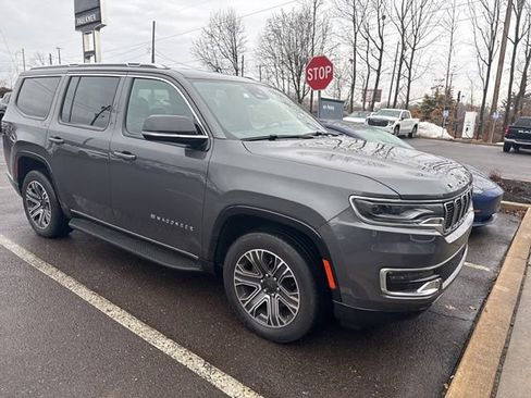 Used 2024 Jeep Wagoneer Series II w/ Flexible Seating Group image 1