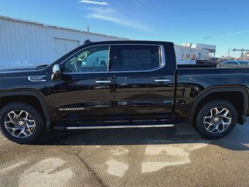 New 2026 GMC Sierra 1500 SLT w/ SLT Premium Plus Package image 5