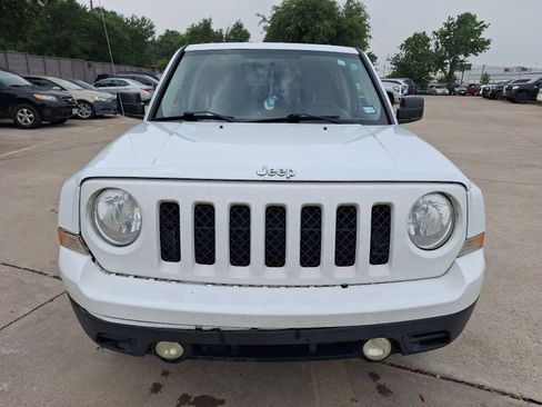 Used 2015 Jeep Patriot Sport w/ Power Value Group FWD image 9
